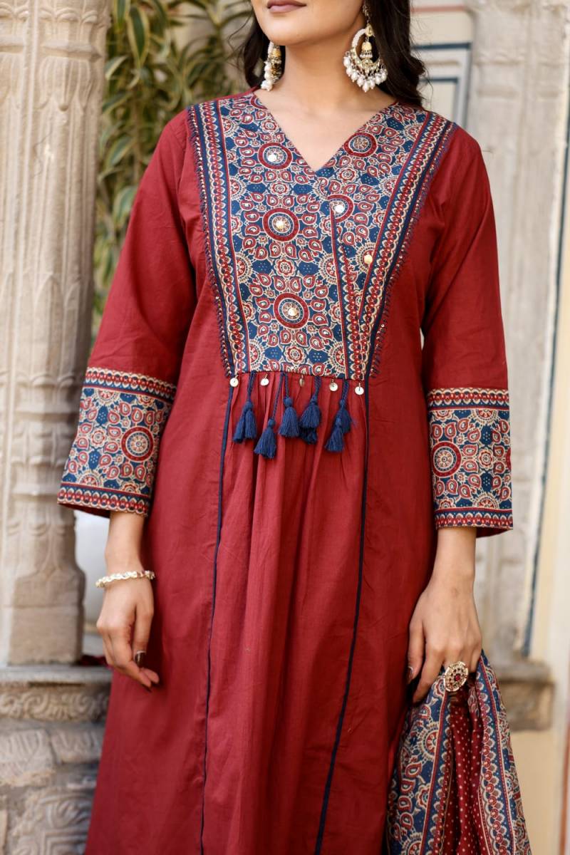 Naisha K 144 Cotton Fancy Neck Kurti Bottom With Dupatta