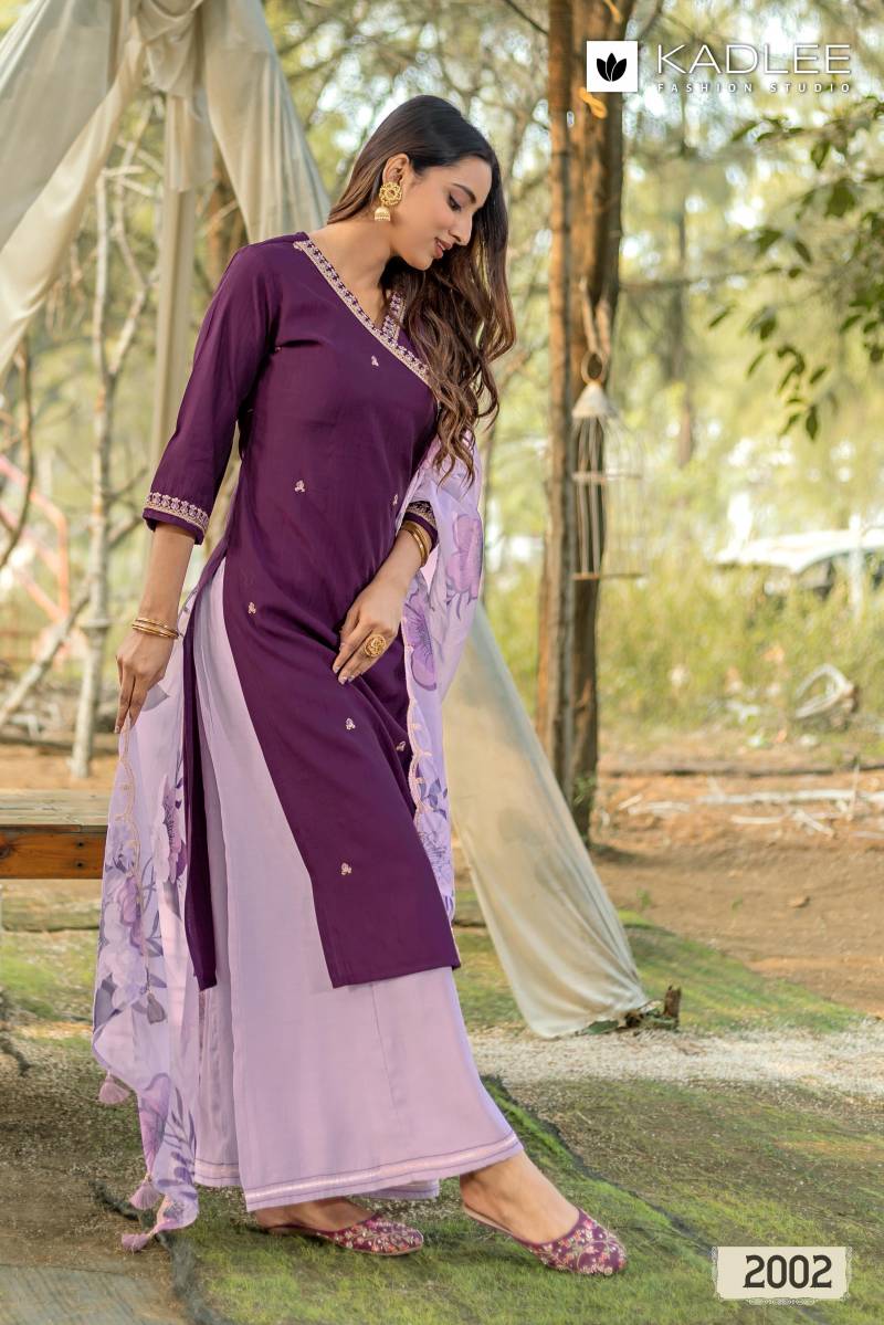 Kadlee Ranisa Viscose Weaving Kurti Bottom With Dupatta