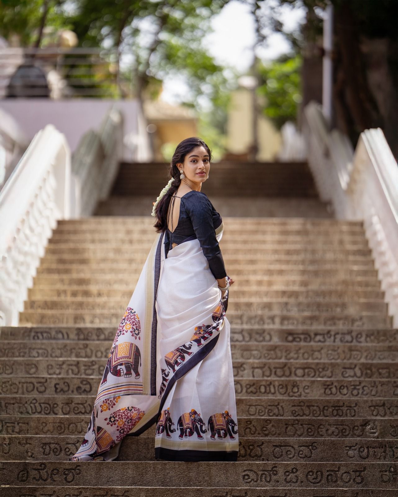 Aab Madhur Hathi Heavy  lilen saree with hathi digital print Saree Collection