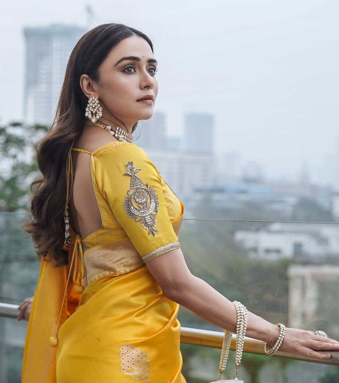 Aab Sara Yellow Soft Lichi Silk Saree With Art Silk Jacquard Border