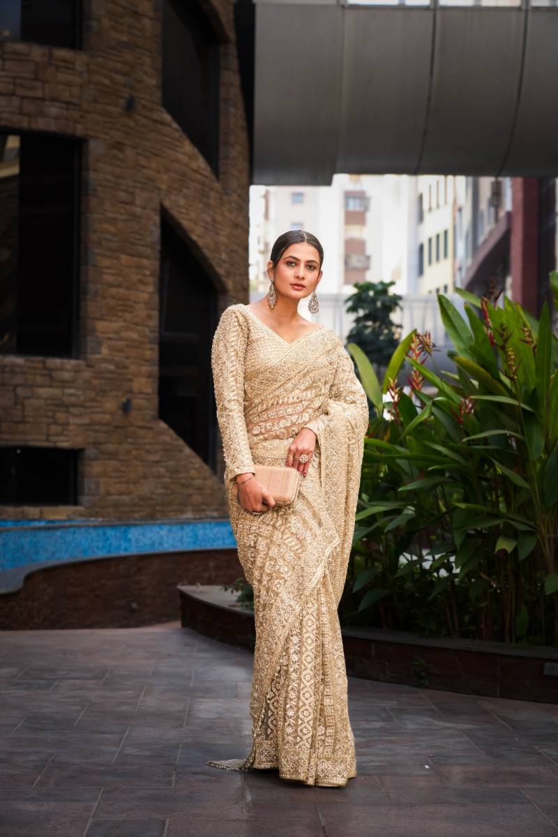 Kp 1009 Cream Designer Sequance And Jarkan Worked Saree
