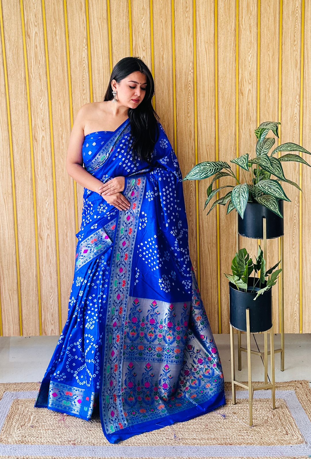 Lekha VC Deewani Pure Bandhej Silk Patola Border With Zari Weaving Saree