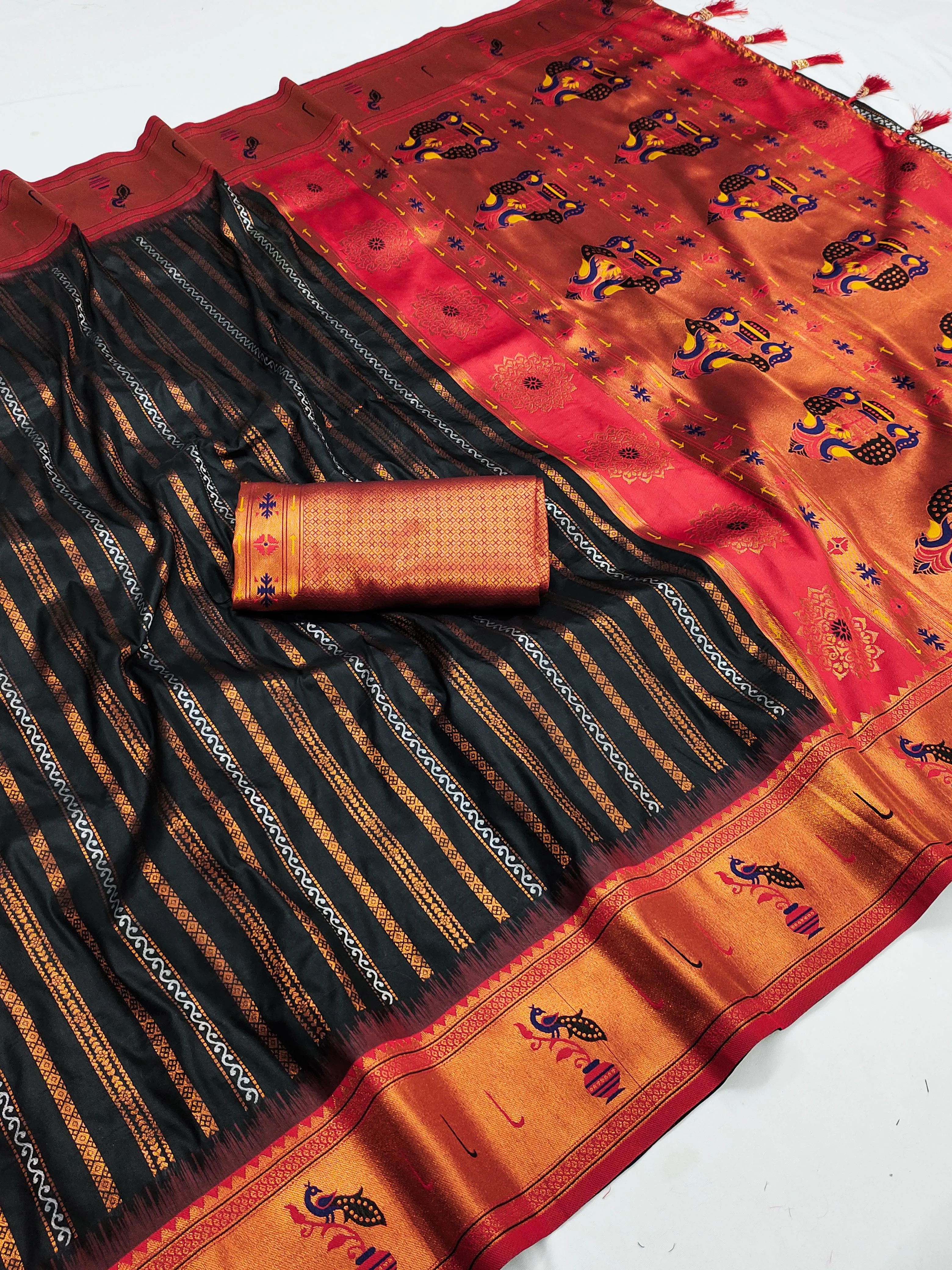 Lekha MN Anokhi Black Pethani Silk Zari Weaving Saree