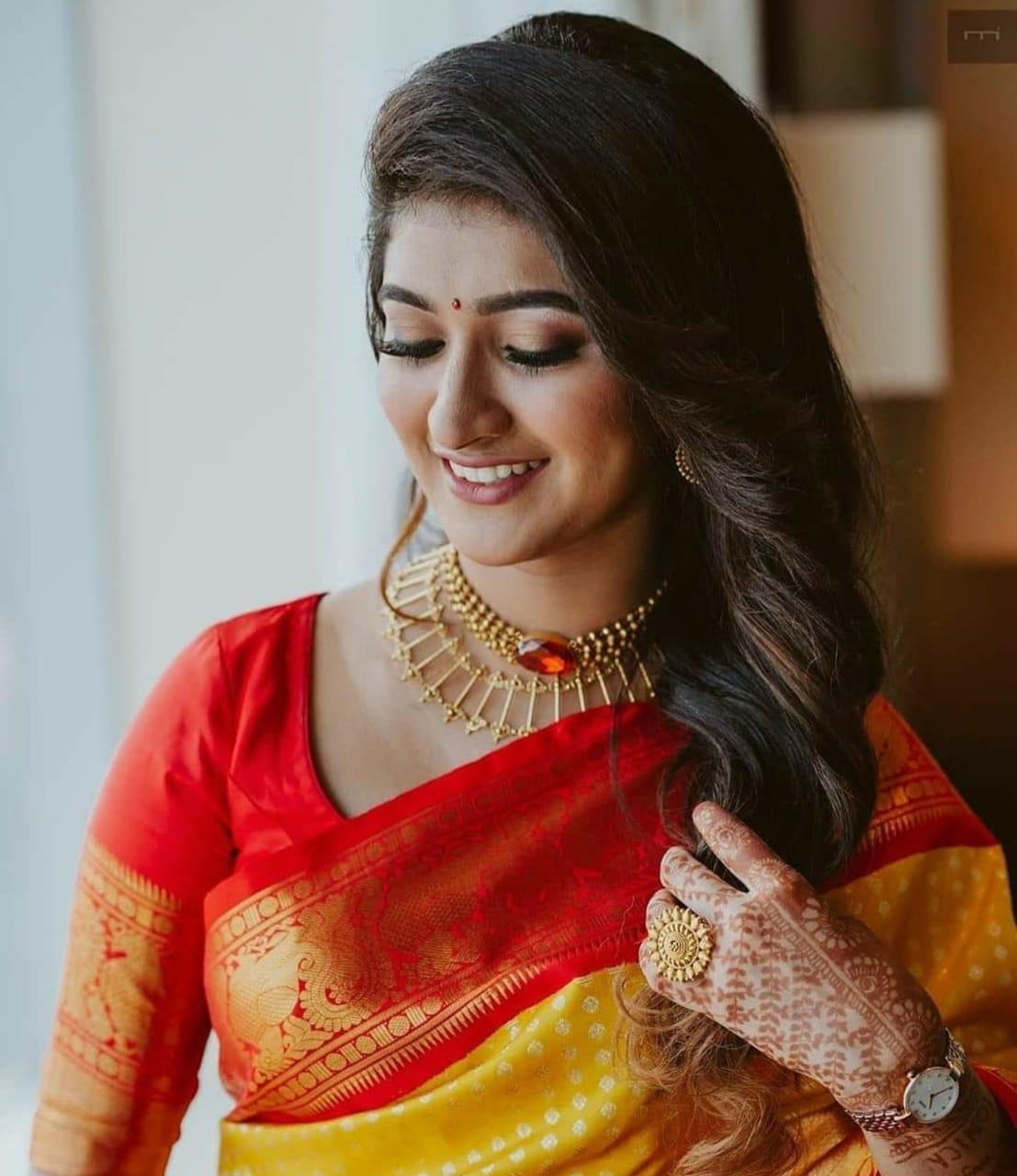 Sf 152 Soft Lichi Silk Jacuard Border Saree 