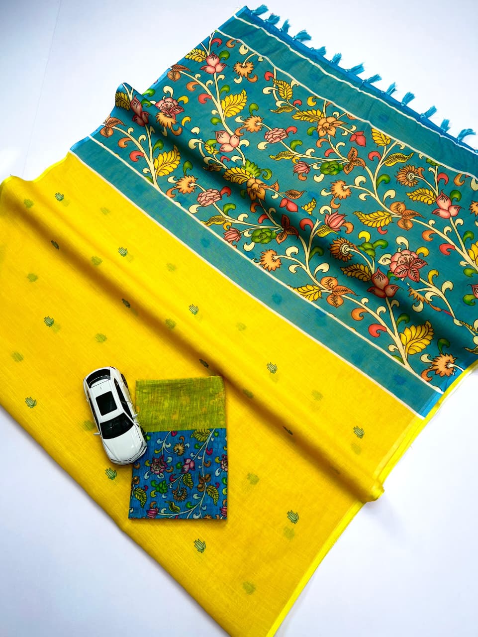 Sf MG560 Plain Linen Digital Printed Saree