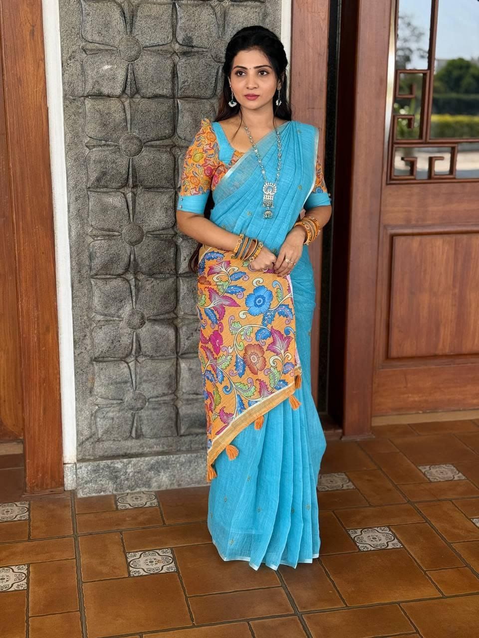 Sf MG560 Plain Linen Digital Printed Saree