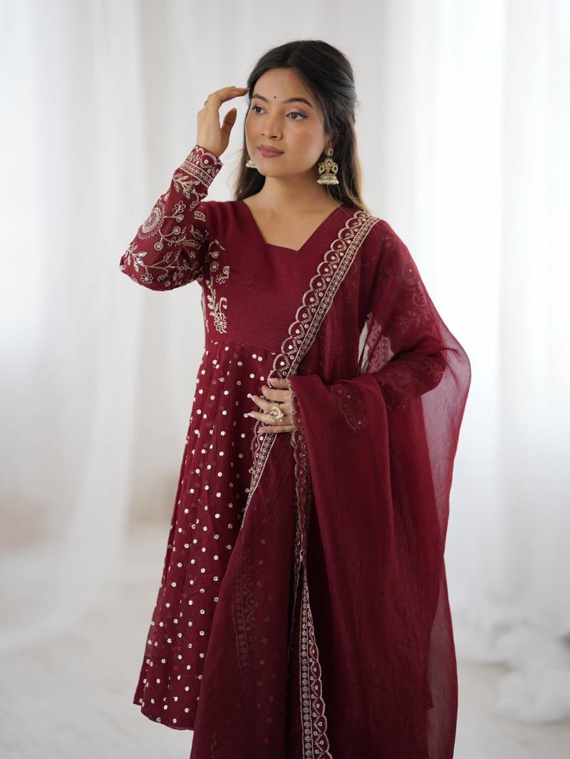 Ruhi Z 3134 Crunchy Silk Embroidered Suits Collection