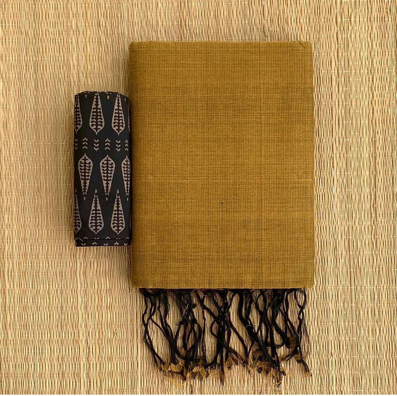 Lekha CF 161 Khadi Cotton Plain Saree With Printed Blouse