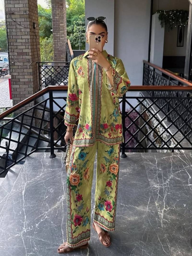 Yd 40 Crepe Digital Printed Stylish Look Cord Set