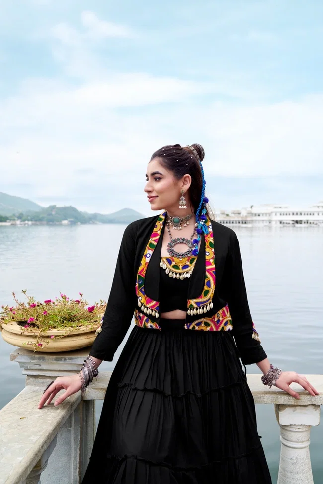 Lekha nx Rajudi Pure Rayon Gamthi Work Navratri Collection