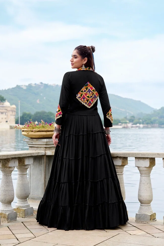 Lekha nx Rajudi Pure Rayon Gamthi Work Navratri Collection