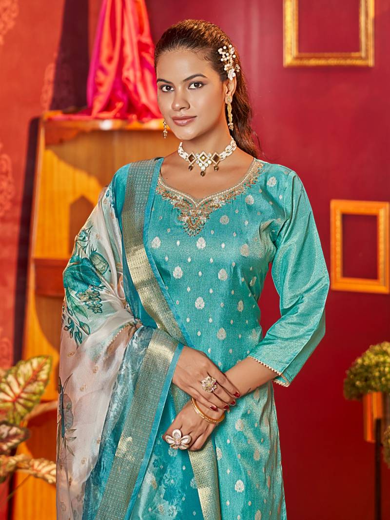 Aanchi Baku Tussar Butti Kurti Pant And Dupatta Collection