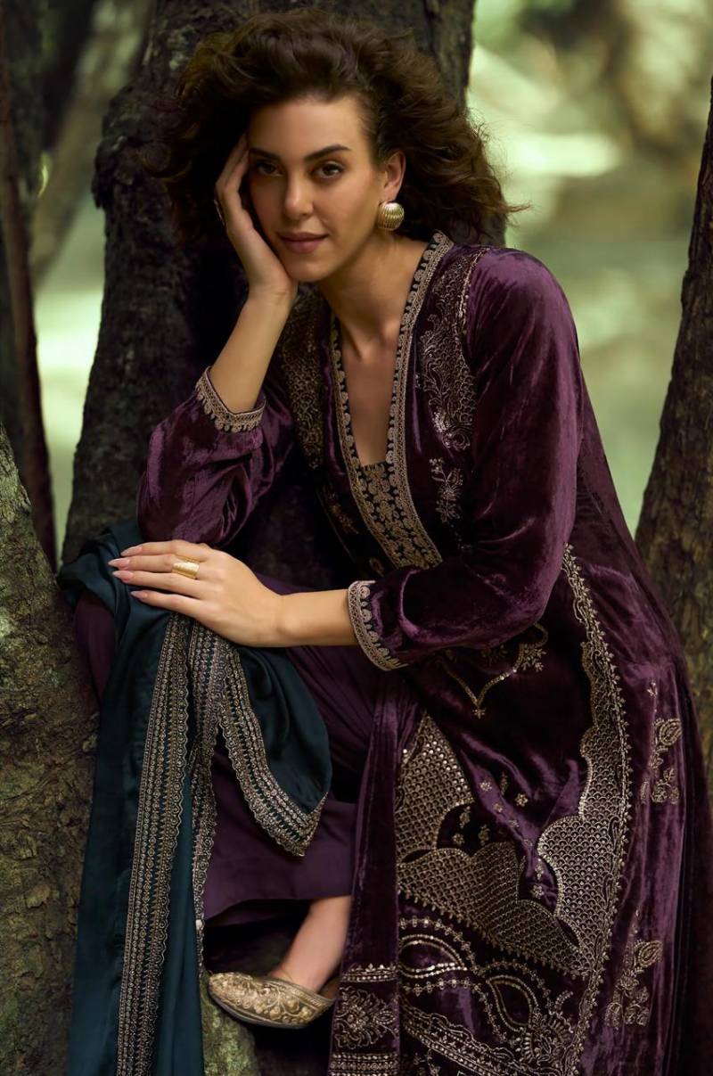 Aiqa The Lady Of The Lake Viscose Velvet Salwar Kameez Suit