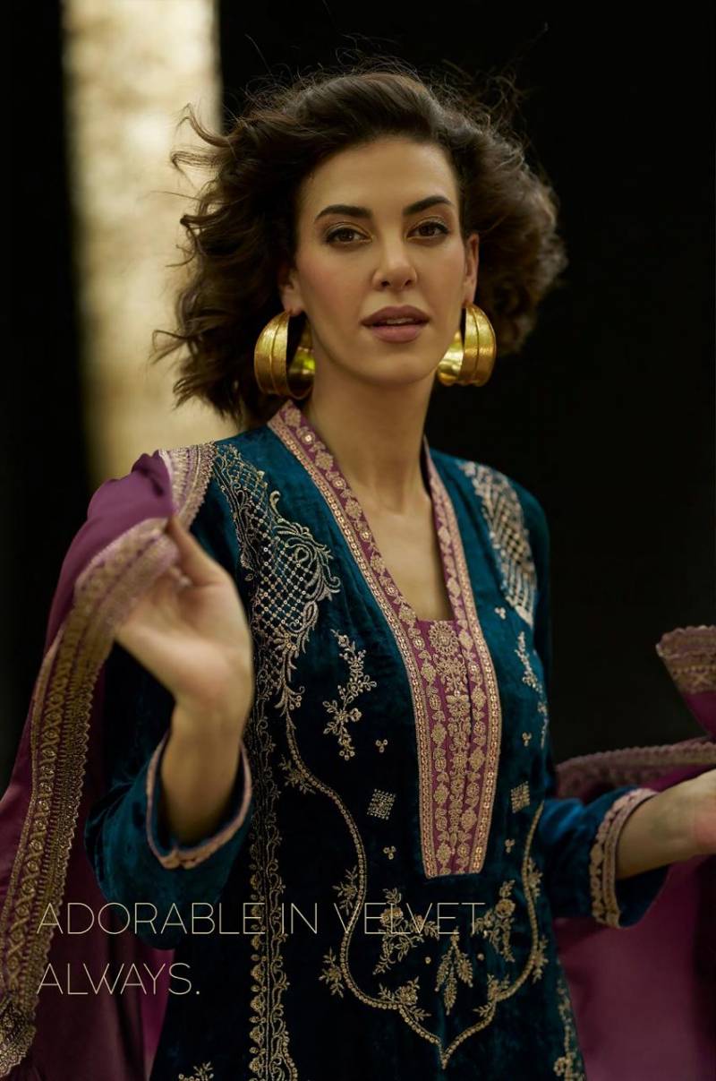 Aiqa The Lady Of The Lake Viscose Velvet Salwar Kameez Suit