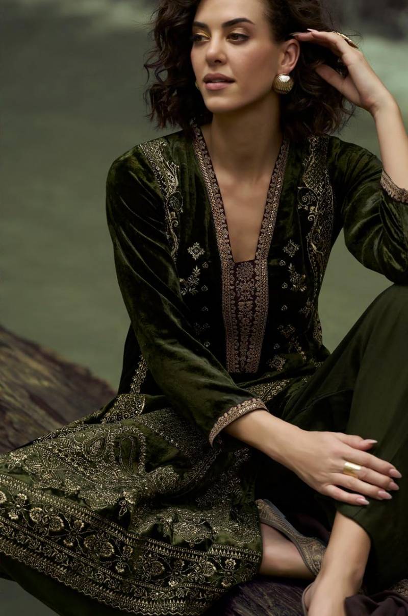 Aiqa The Lady Of The Lake Viscose Velvet Salwar Kameez Suit
