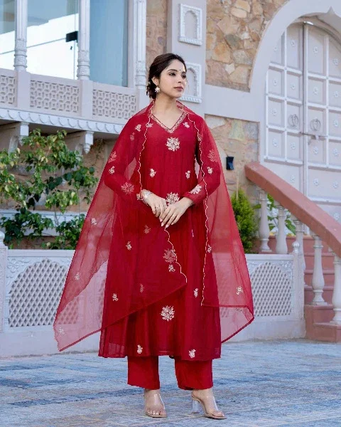 Kaina 01 Chanderi Silk Embroidery Worked Kurti With Bottom Dupatta