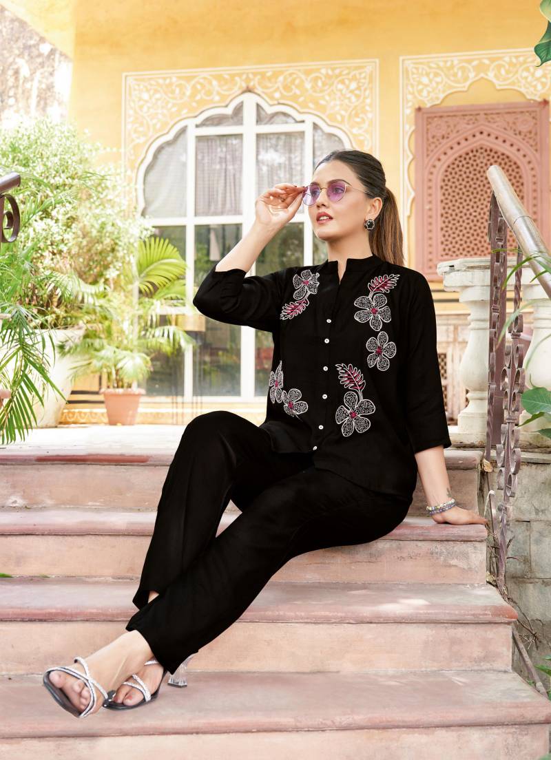 Mittoo Pranjal Viscose Handwork Threadwork Co Ord Set