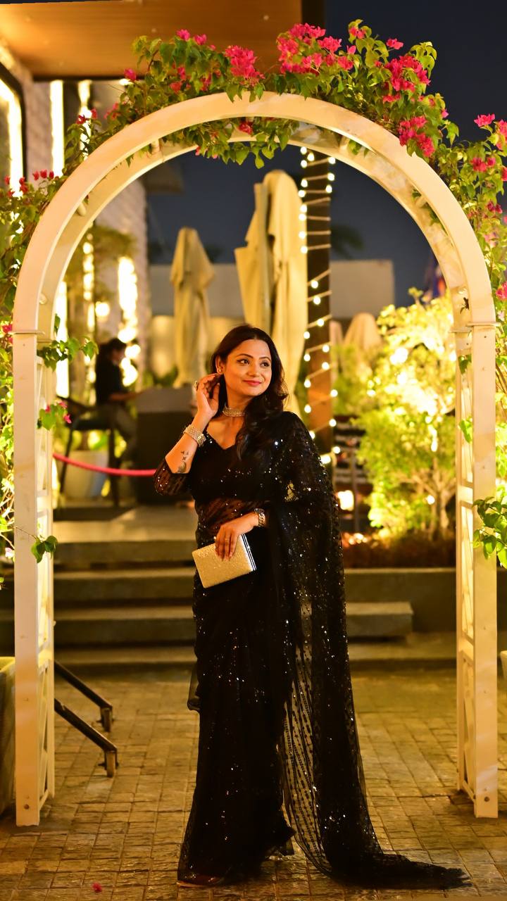 Aawiya SKU 198 Black Soft Net Thread Sequins Work Party Wear Saree