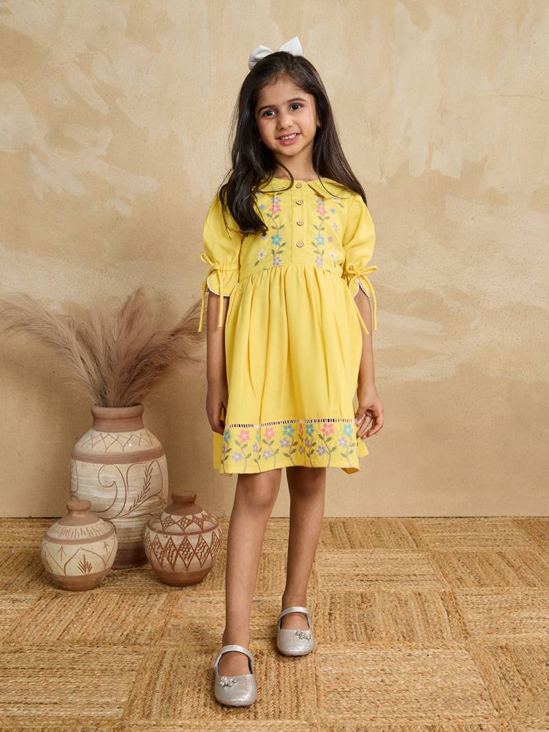 T 5023 A And B Linen Fancy Girls Top Collection
