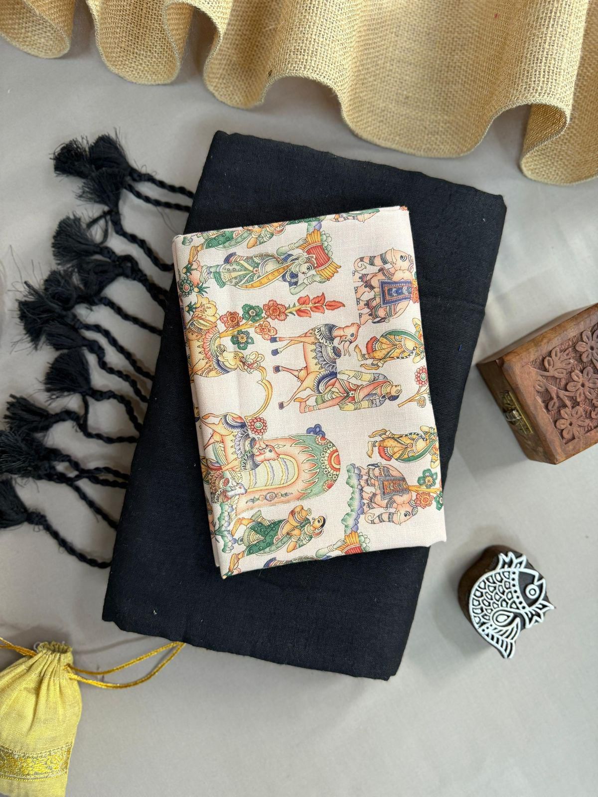 Lekha CF 121 Khadi Cotton Plain Saree With Printed Blouse
