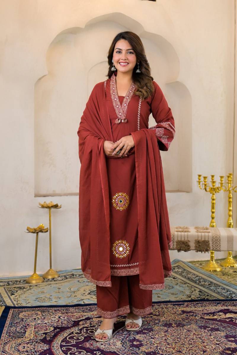 Naisha K 387 Cotton Casual And Stylish Wear Kurti Pant And Dupatta