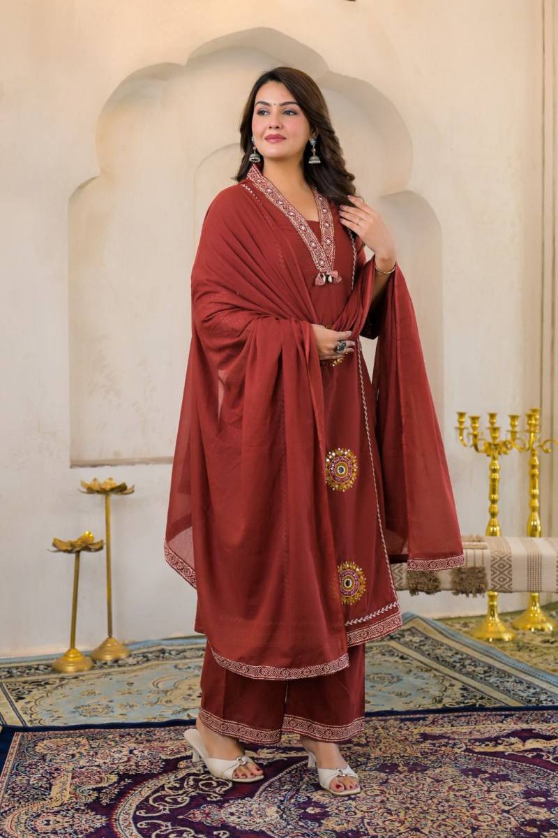 Naisha K 387 Cotton Casual And Stylish Wear Kurti Pant And Dupatta