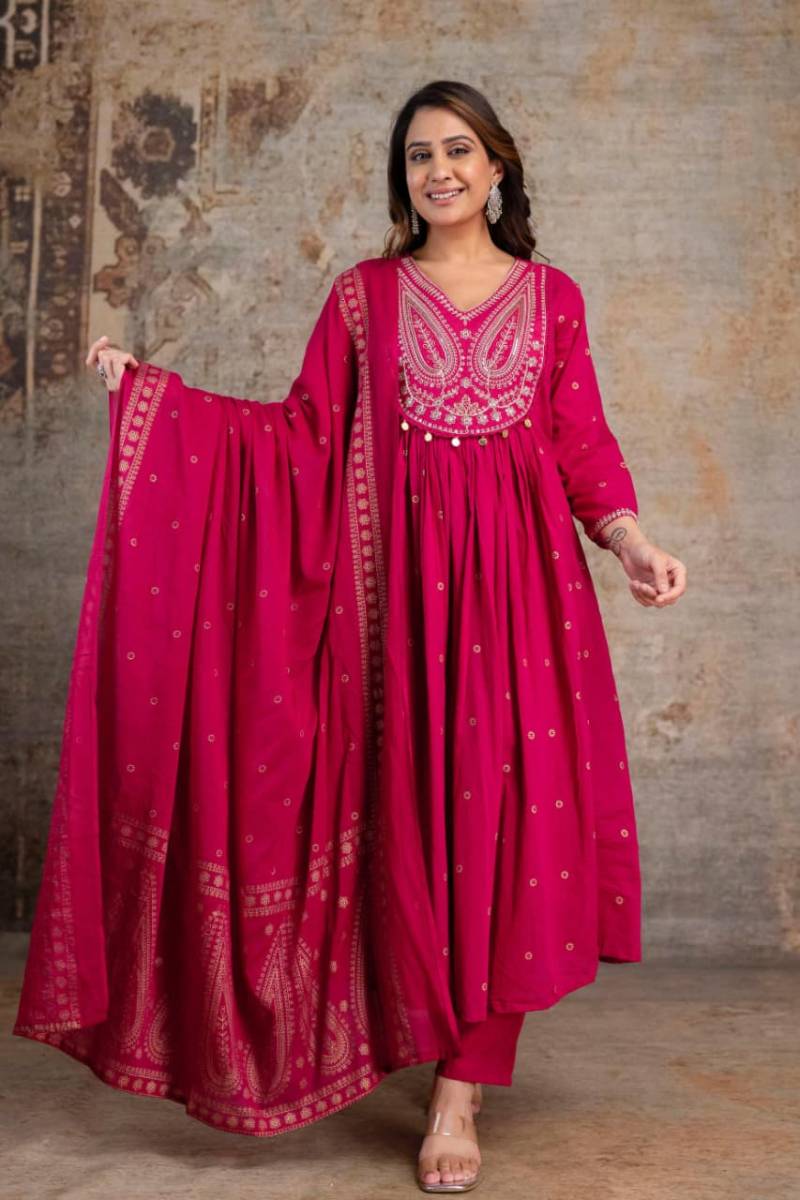 Naisha K 392 Mul Mul Embroidered Designer Kurti Pant And Dupatta