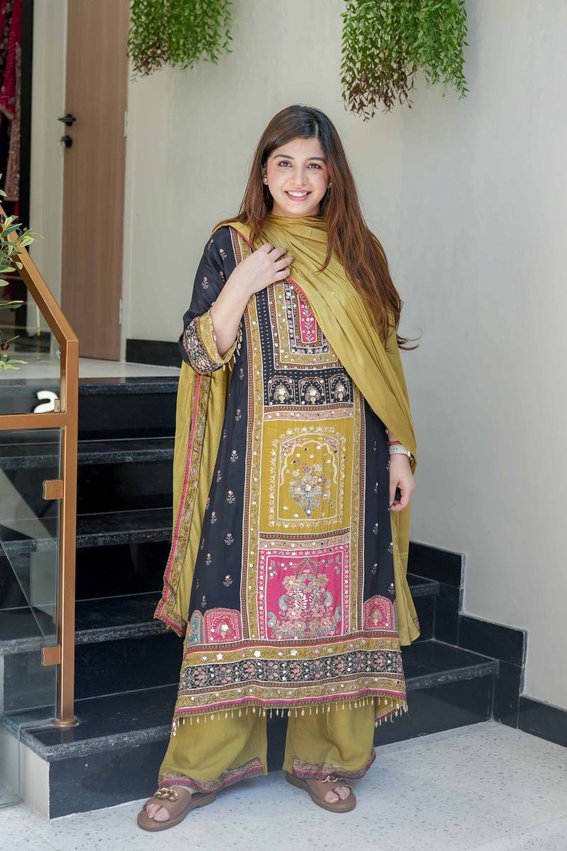 Yd 042 Muslin Cotton With Digital Printed Designer Suit