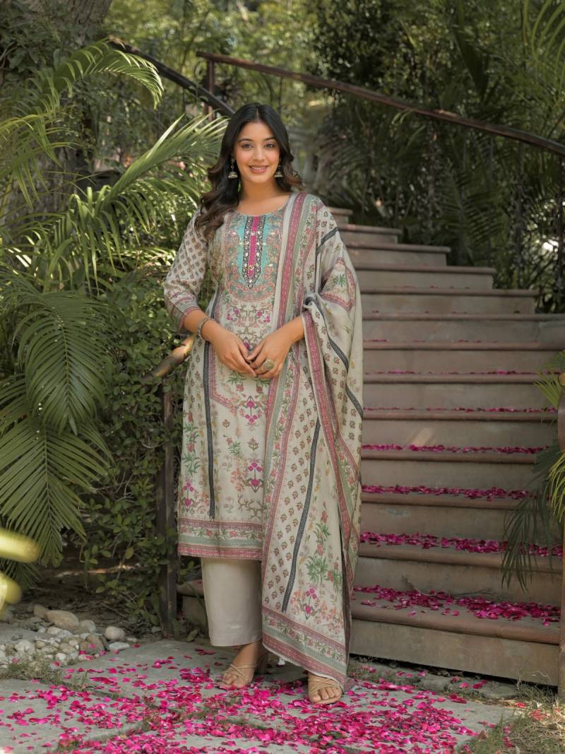Label Khoj Sagaai Viscose Maslin Handwork Kurti Pant And Dupatta