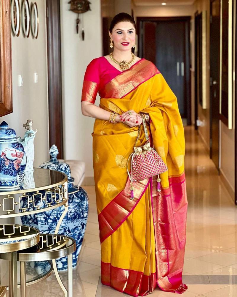 Soft Silk 4029 Soft Lichi Silk Rich Pallu Festival Wear Saree