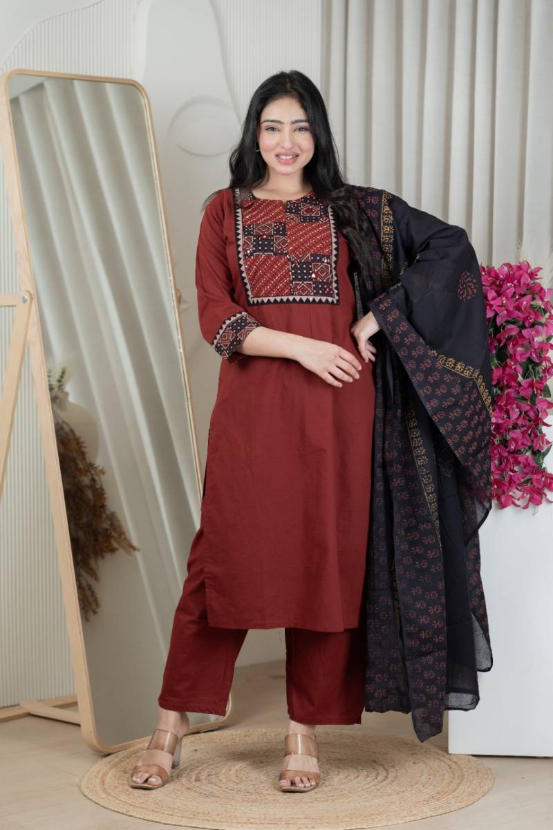 Naisha K 448 Cotton Dhabhu Simple Casual Wear Kurti Pant And Dupatta
