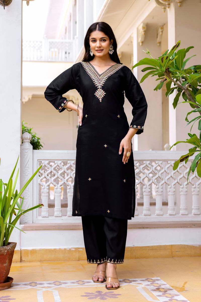 Hr 30 Viscose Chanderi Embroidered Casual Wear Kurti Pant And Dupatta