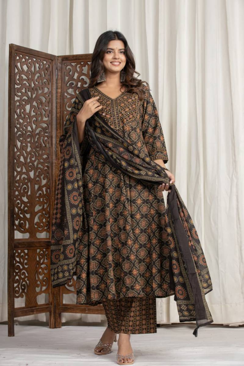 Naisha K 450 Cotton Simple And Casual Wear Top Bottom And Dupatta