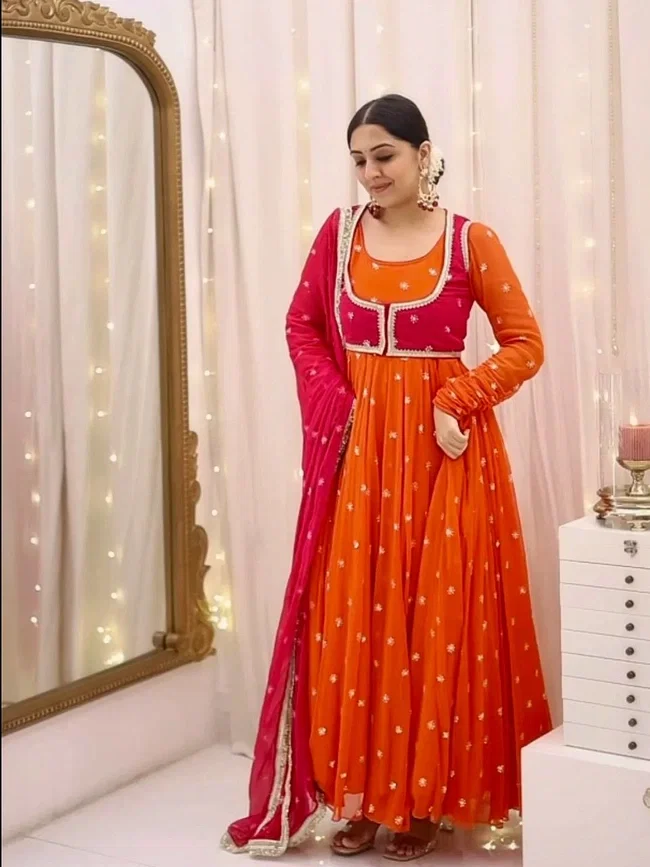 Lekha Aais 662 Heavy Faux Georgette Gown With Dupatta