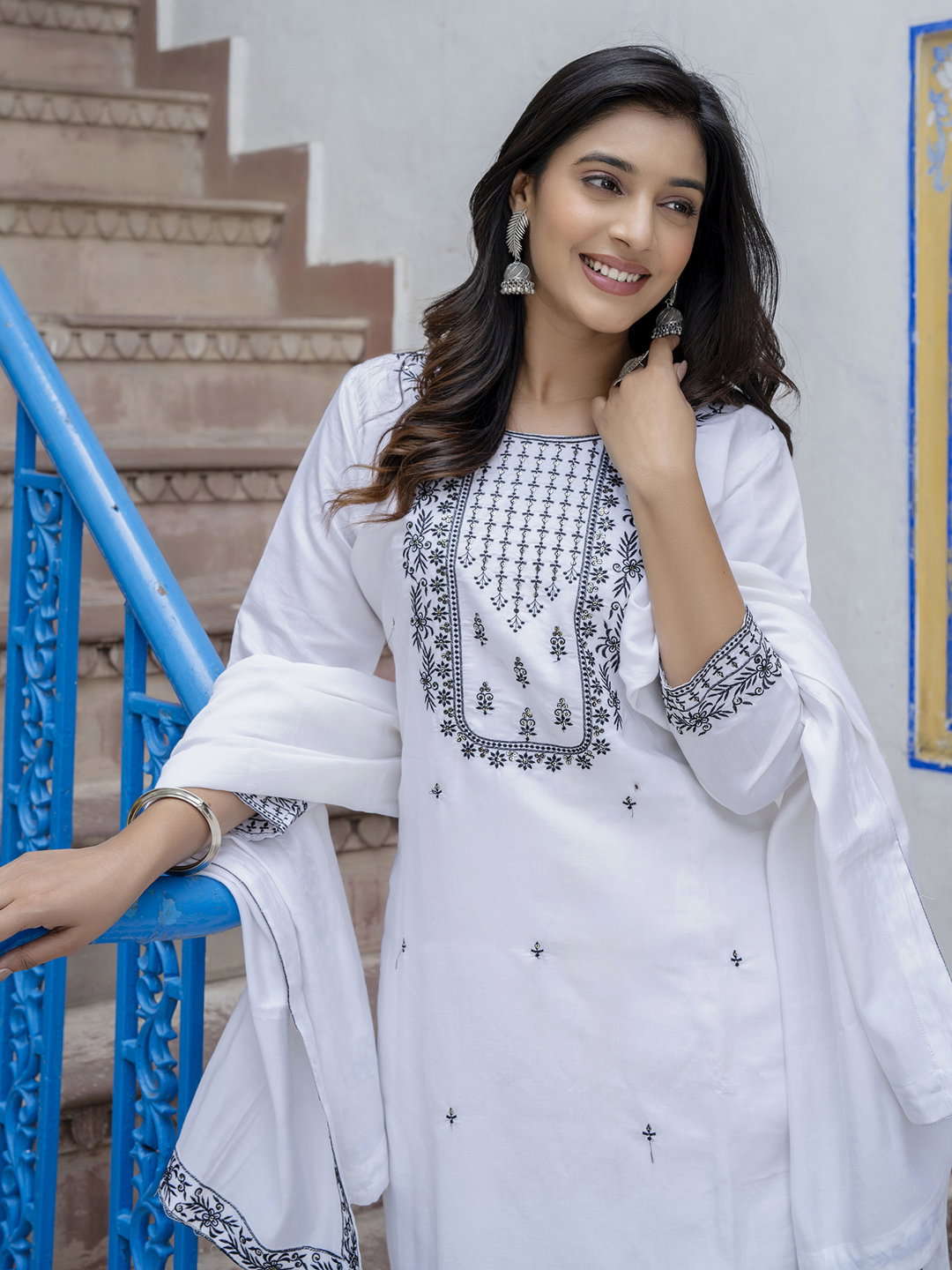 VP 9592 White Viscose Roman Silk Embroidery Straight Kurta Pant with Dupatta Set