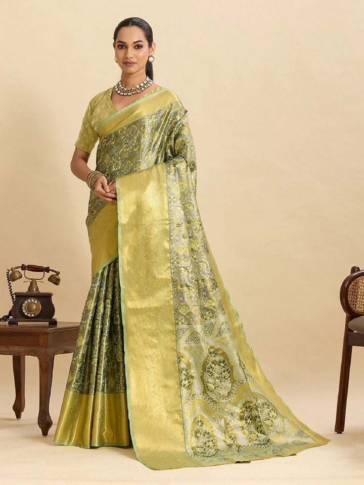 Maahi 206 Wedding Wear Heavy Jari Weaving Worked Kanjivaram Silk Saree with Un Stitched Blouse