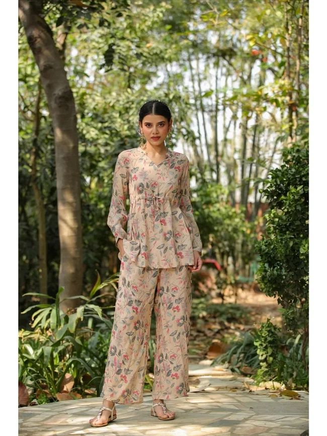 DT Sakhi Biege 1 Muslin Silk Printed Co Ord Set