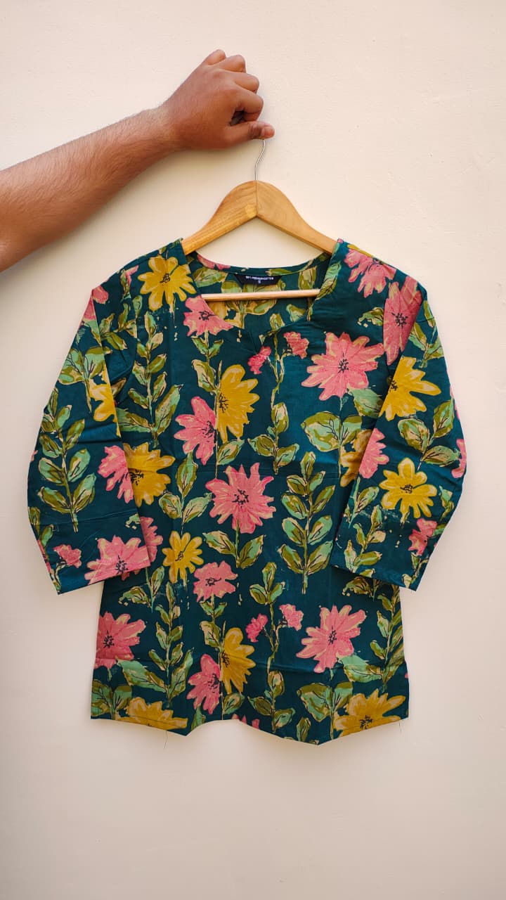 Naisha K 475 Cotton Printed Short Casual Wear Top Collection