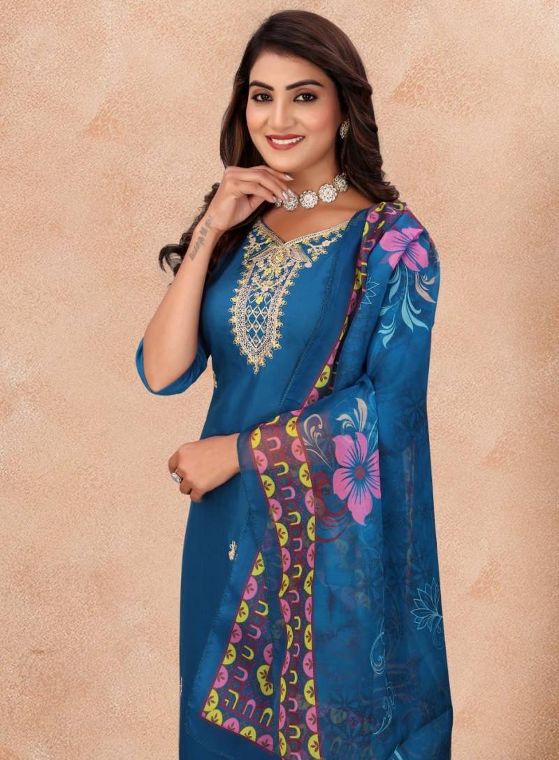 9Star Fashion Guzarish Cotton Blend Embroidery Worked Kurti With Bottom Dupatta