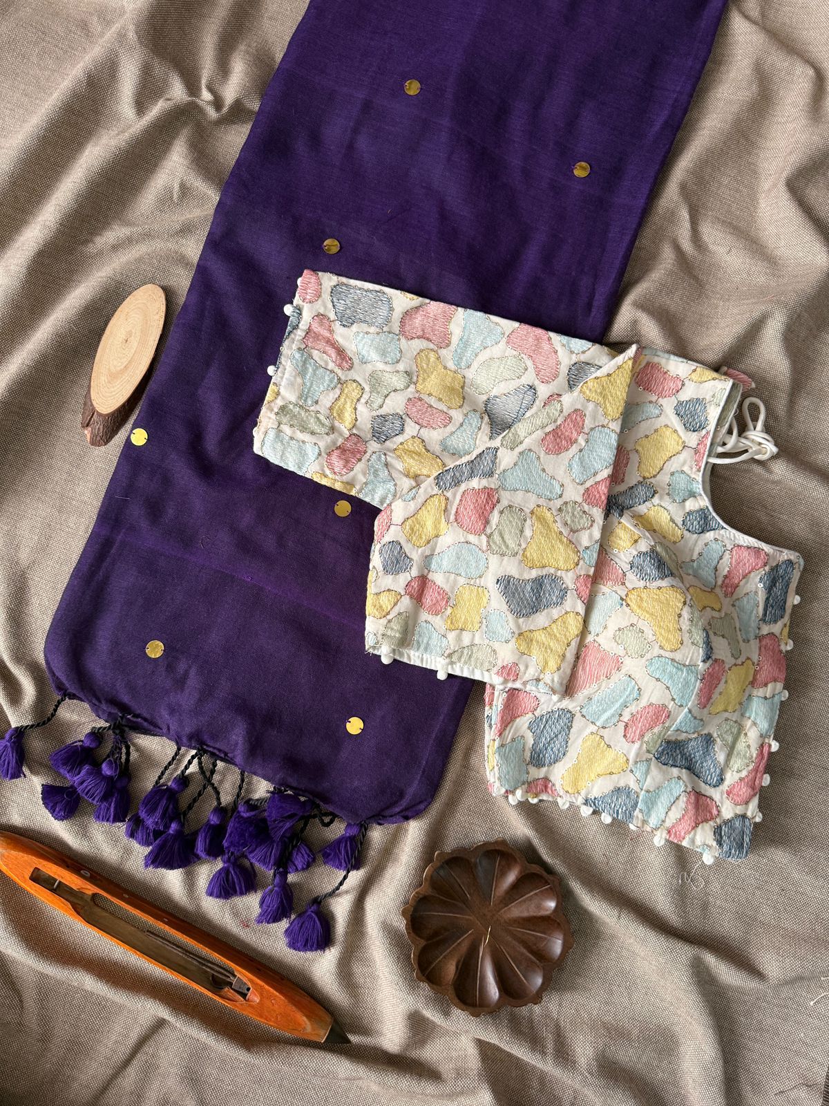 Lekha CF 209 Handloom Khadi Cotton Gini Work Saree With Embroidery Readymade Blouse