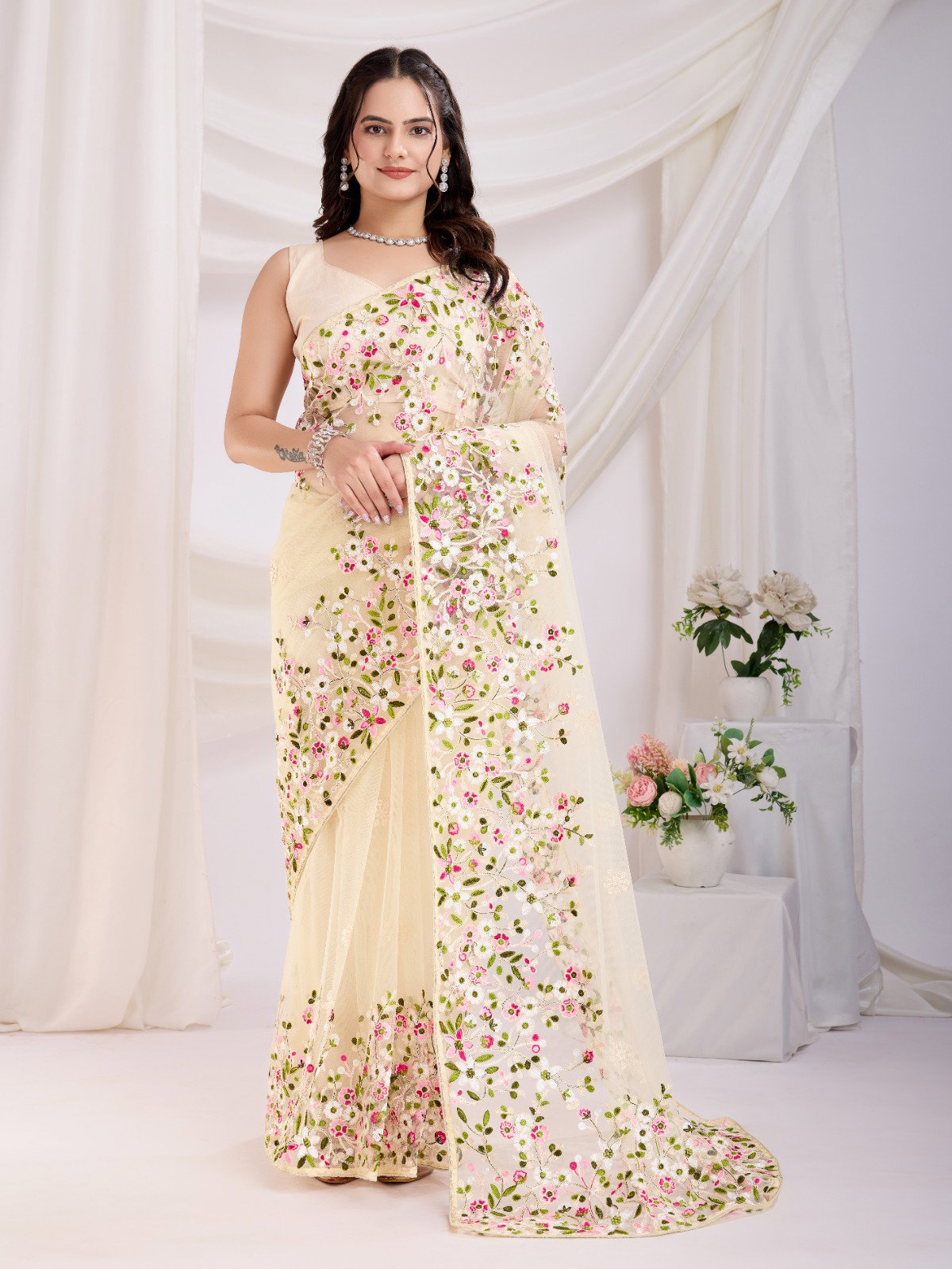Vaamika 21 Net Thread Embroidery Party Wear Saree