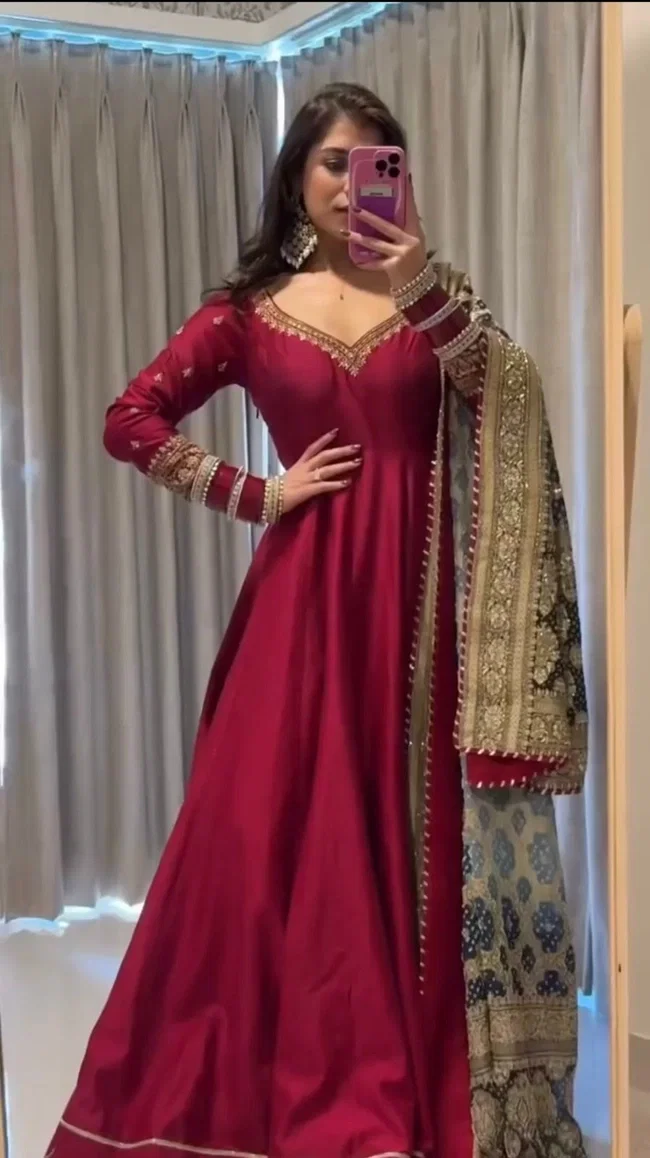 Glory KD 1552 Havy Chinon Silk Designer Gown Set