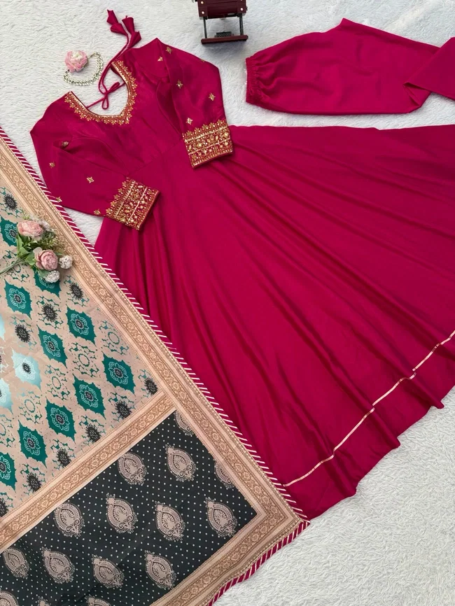 Glory KD 1552 Havy Chinon Silk Designer Gown Set