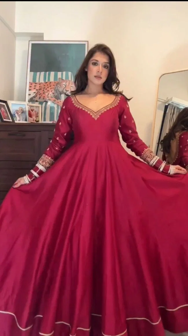 Glory KD 1552 Havy Chinon Silk Designer Gown Set