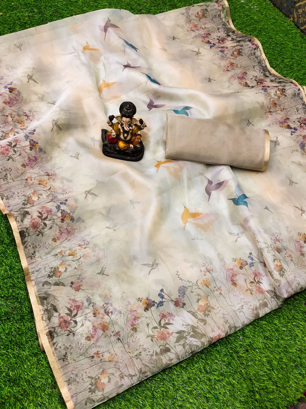 Lekha VC Mumtaj Organza Digital Printed Saree