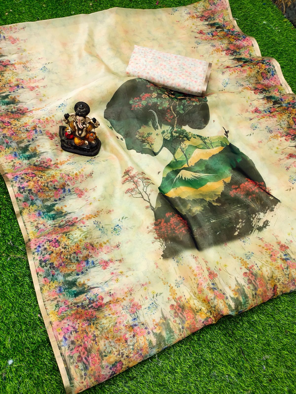 Lekha VC Mumtaj Organza Digital Printed Saree