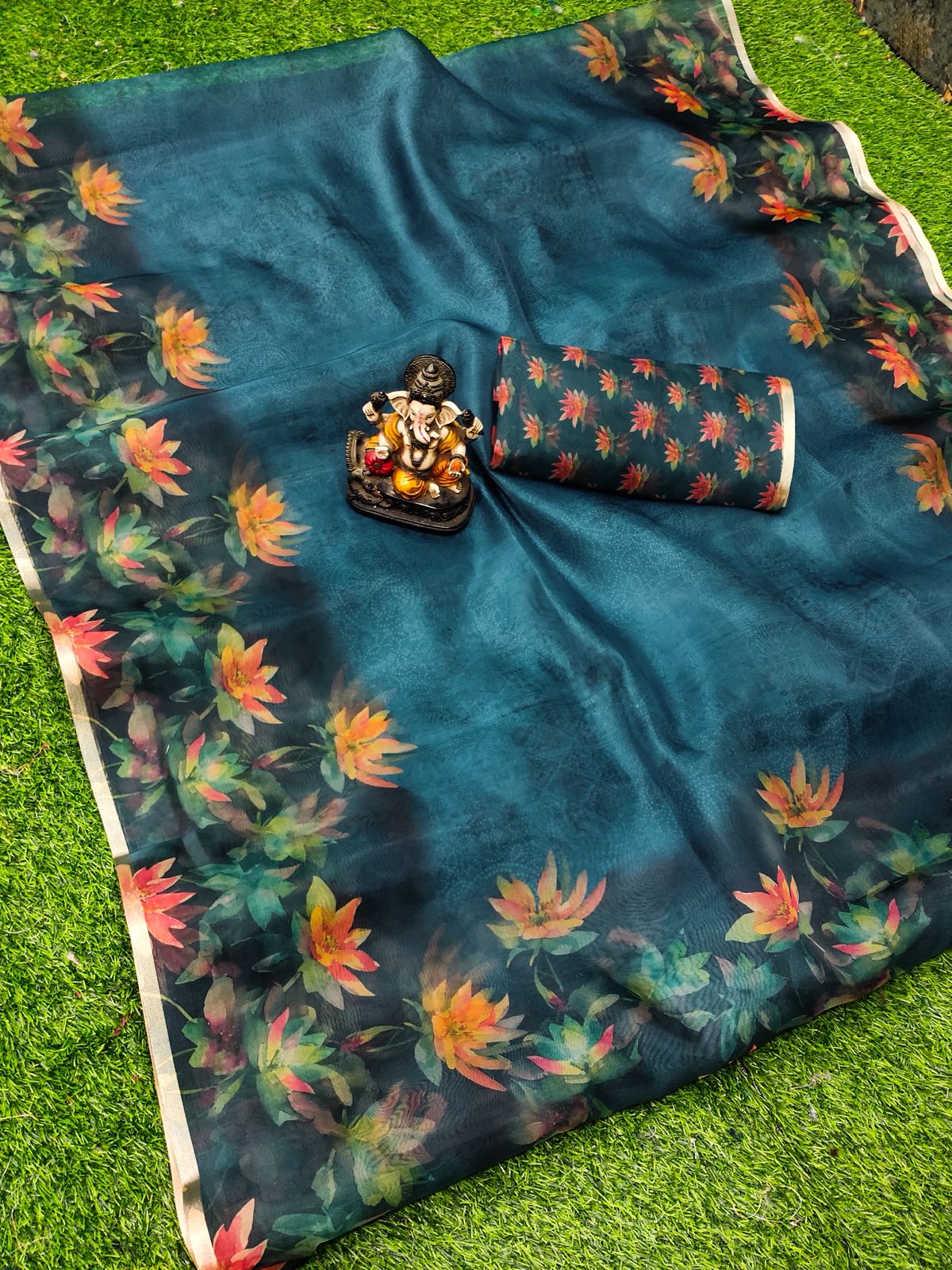 Lekha VC Mumtaj Organza Digital Printed Saree