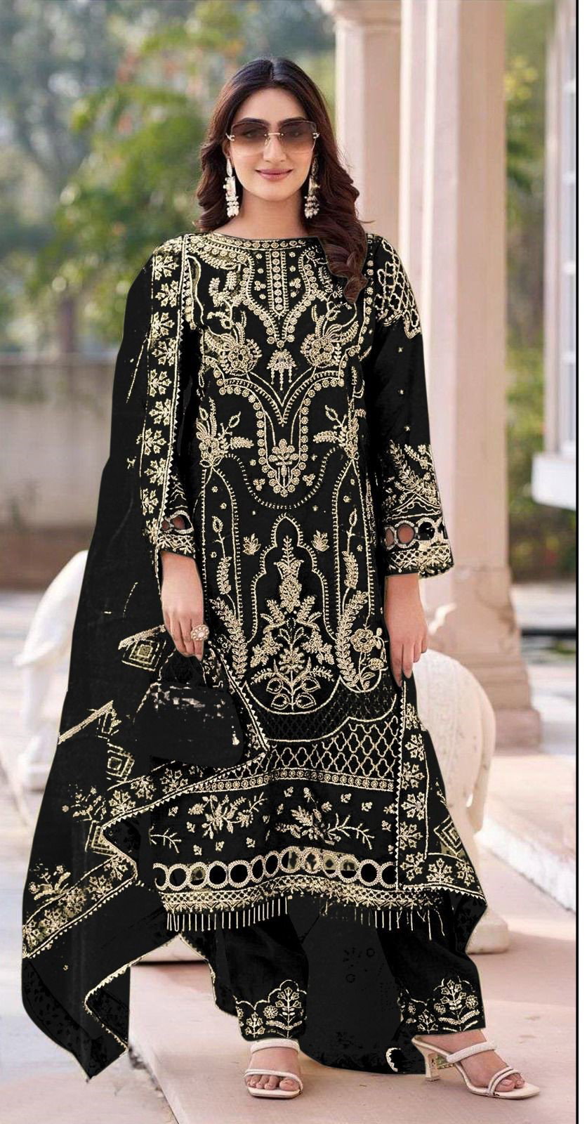 Bilqis B 234 A To D Velvet With Embroidered Salwar Kameez