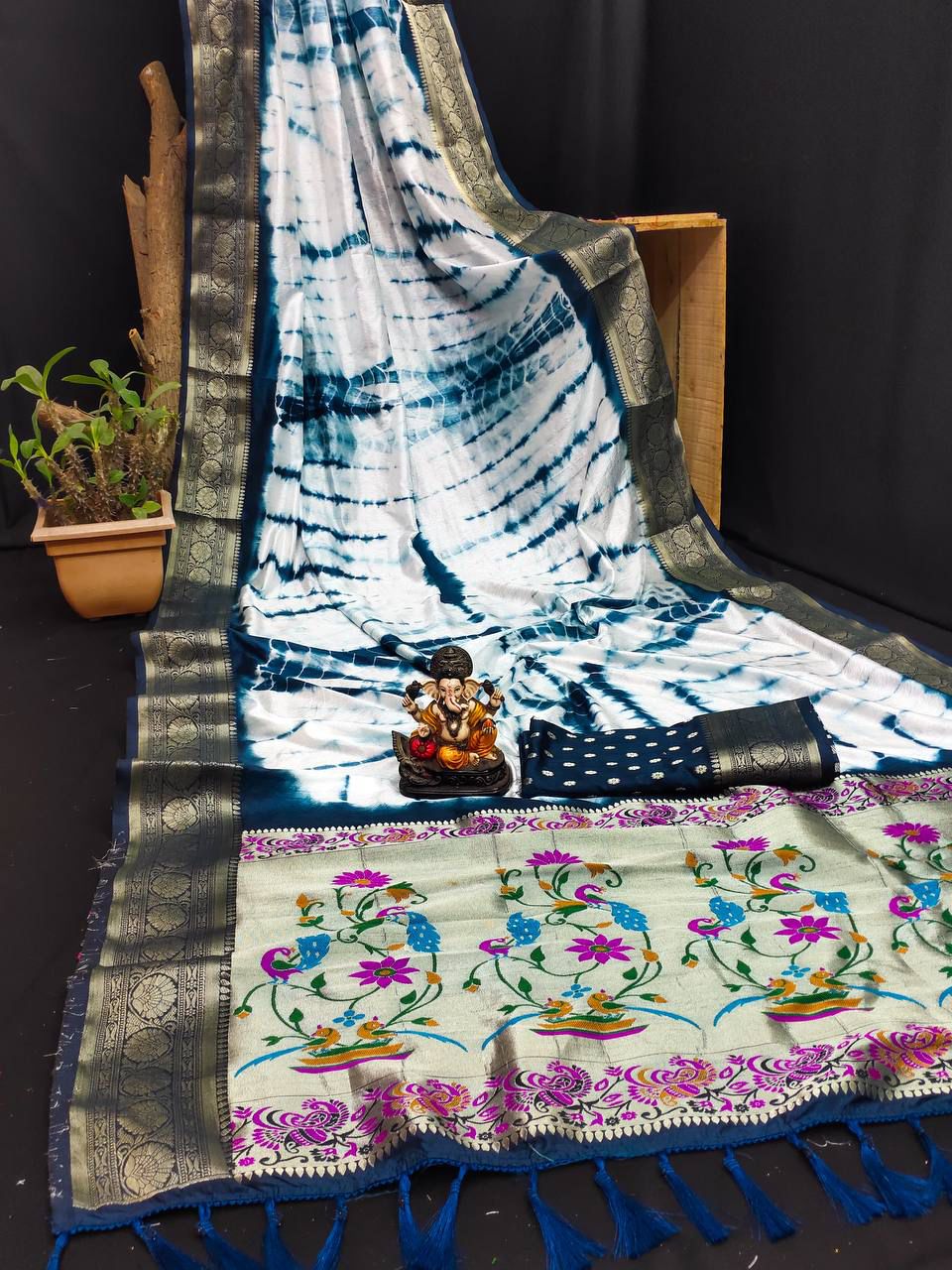 Lekha VC Arpita Dola Silk Sibori Print Zari Weaving Border Saree