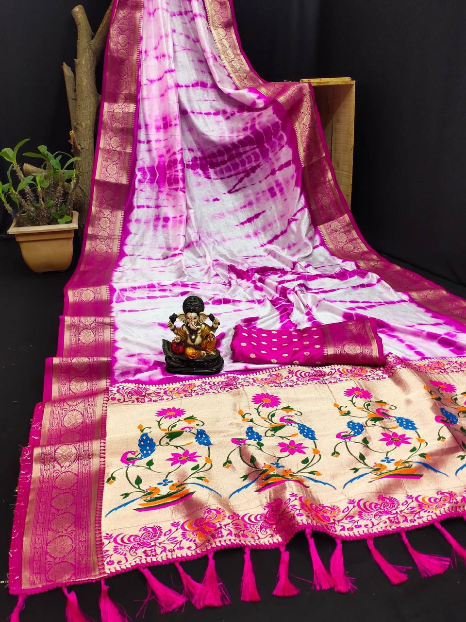 Lekha VC Arpita Dola Silk Sibori Print Zari Weaving Border Saree